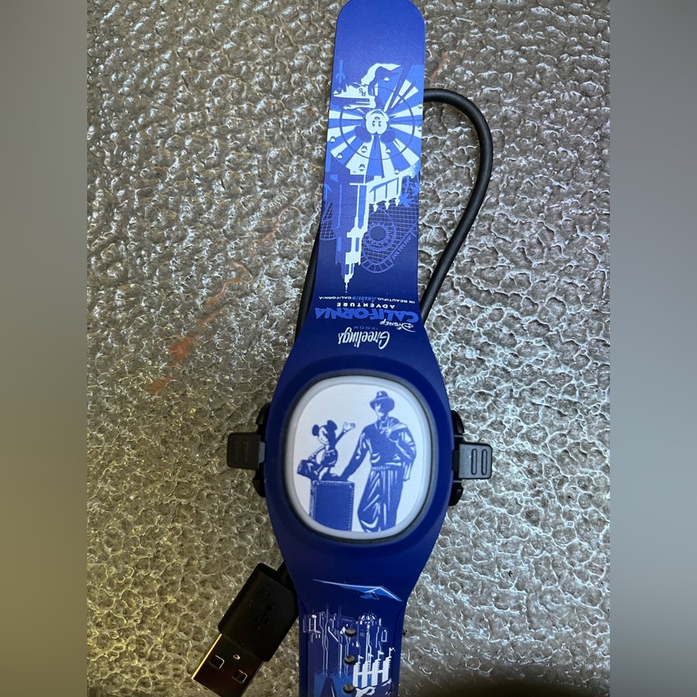 50th Anniversary Walt Mickey Mouse MagicBand No Box New Never Linked Disney